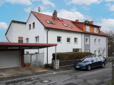  Doppelhaushälfte mit 3 WE JNKM OG und DG ca. 12.000 €, sanierungsbedürftiges EG steht leer Gasheizung