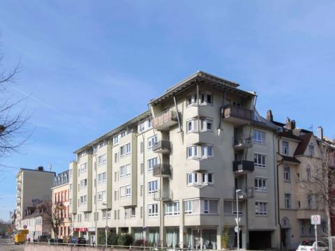  In einer zentralen Umgebung von Freiburg im Breisgau, komfortables Investment dank aktueller Vermietung